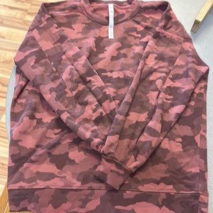 Perfectly oversized crew, Heritage 365 Camo Brier Rose Multi